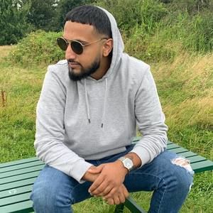 Meet your Posher, Zeeshan